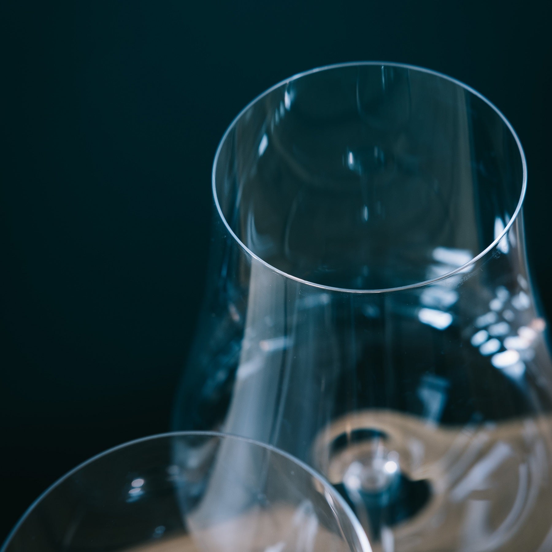 Uveggiando - Stem Zero Set of 2 Volcano White Wine Glasses